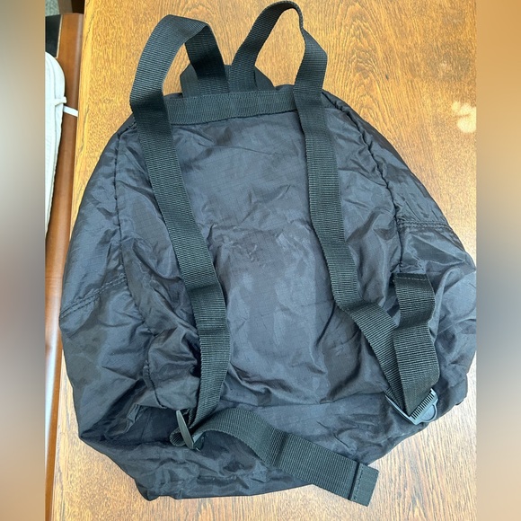 Wilson’s Leather Black nylon backpack, folds/compress out of sight. Ex condition - Picture 4 of 8